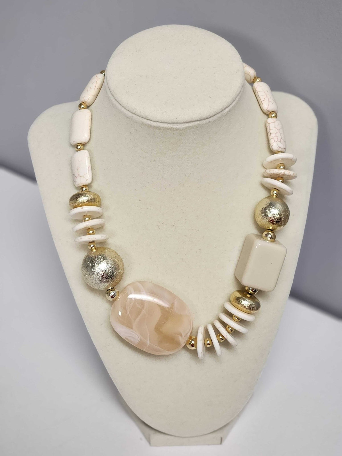 Treasure Jewels Golden Sand Necklace - Freckled Poppy
