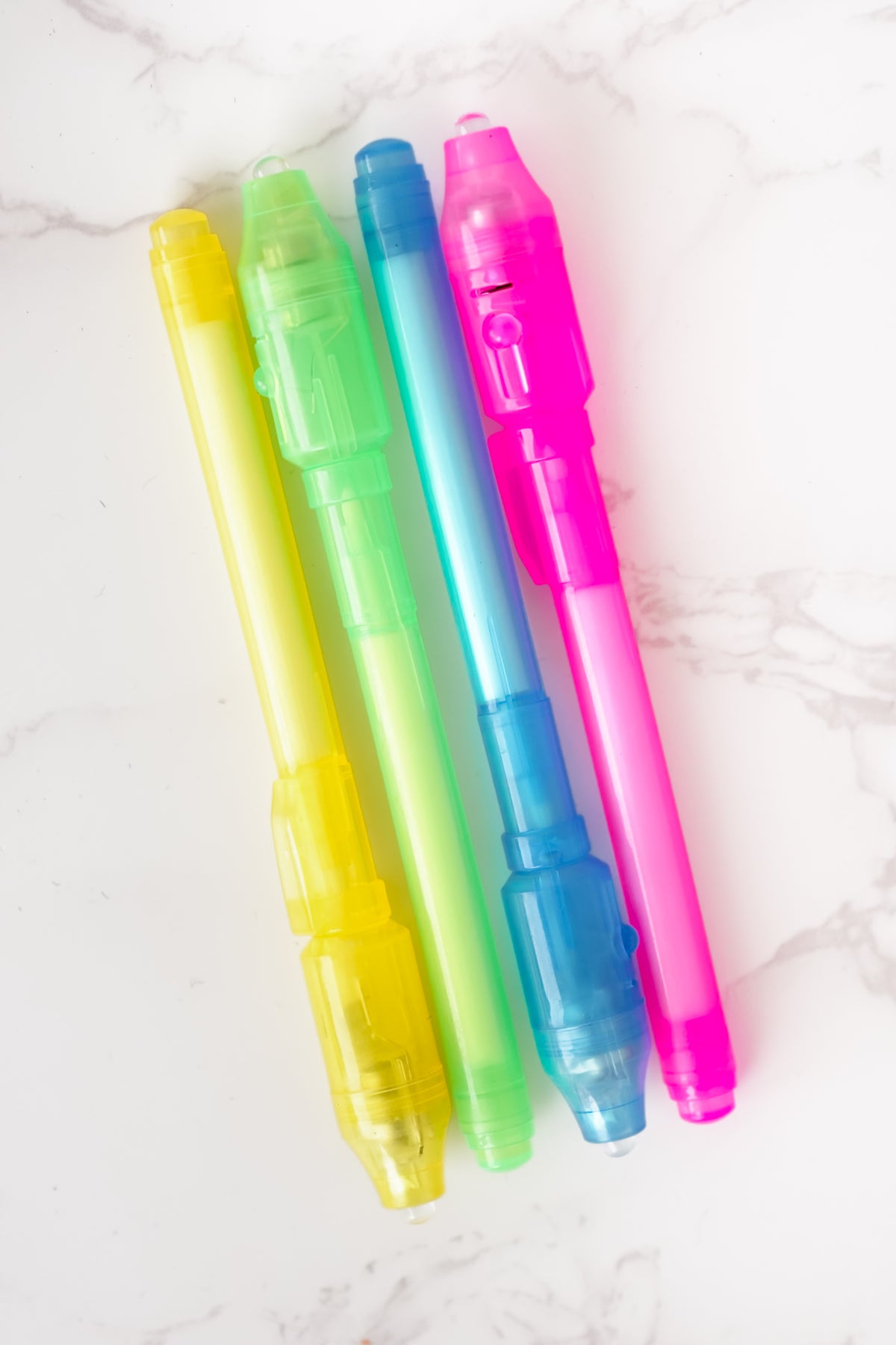 Set of 4 Secret Pens with UV Light - Freckled Poppy