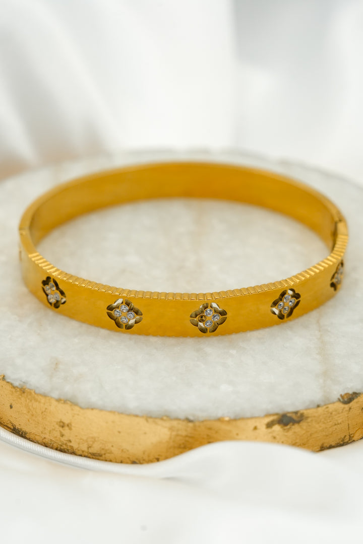Margot Bracelet - Freckled Poppy
