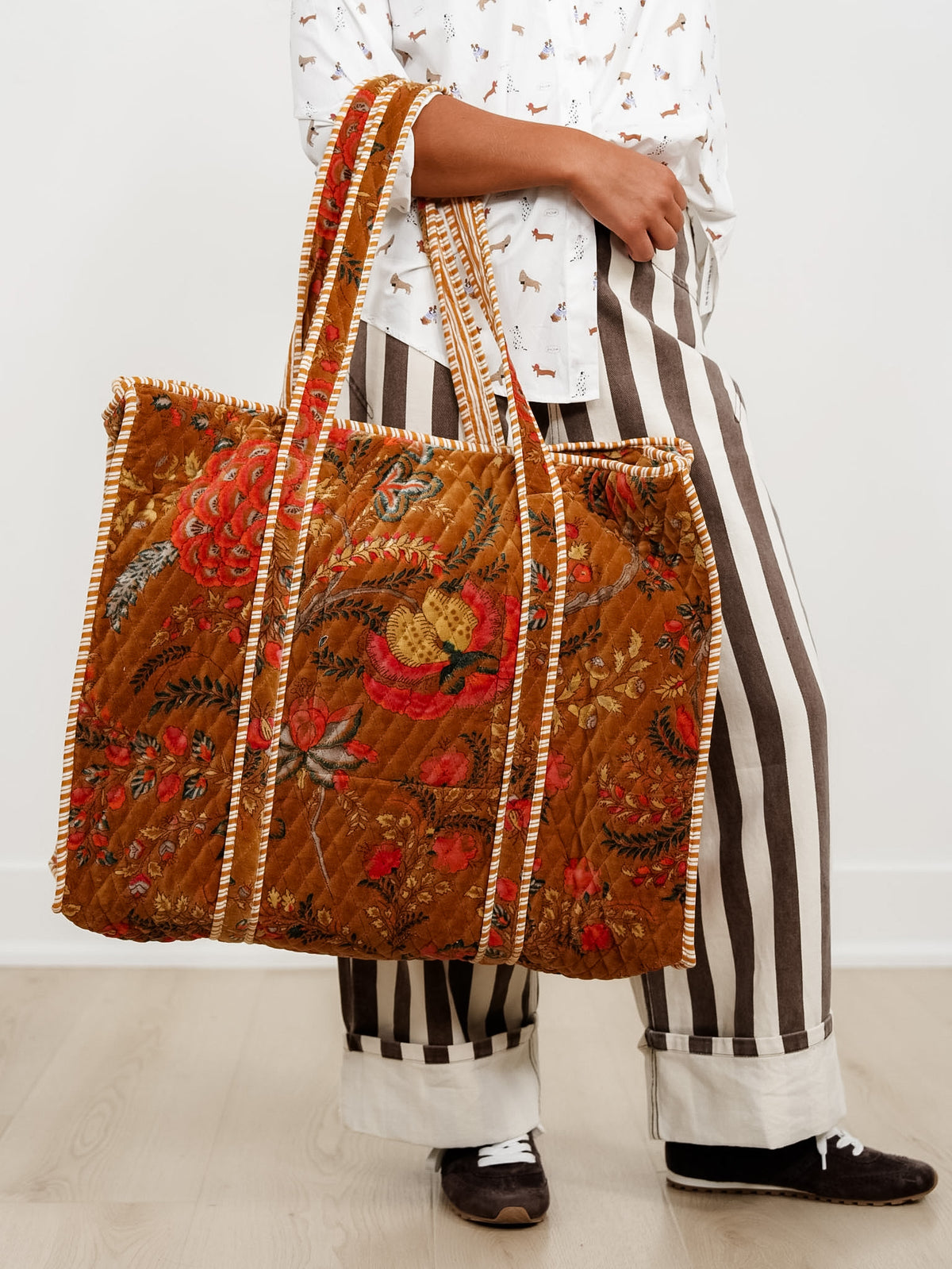 POL Honey Botanical Velvet Quilted Tote Bag - Freckled Poppy