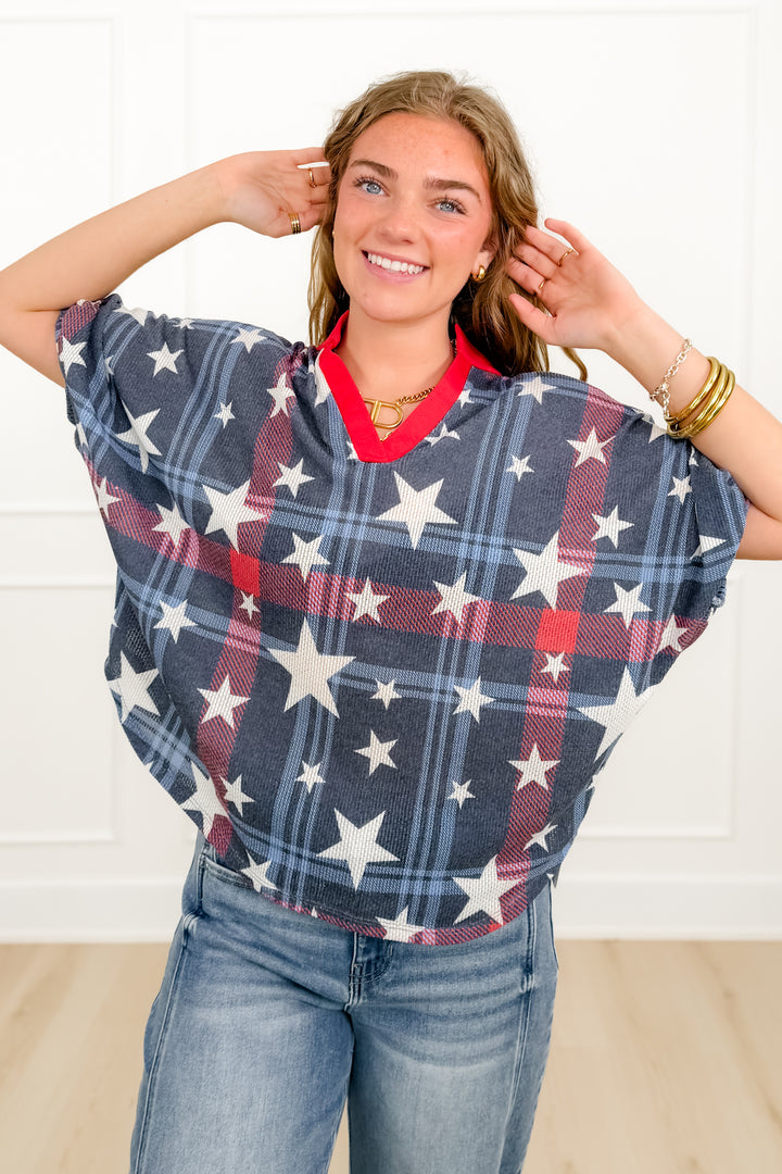 Plus/Reg Star Print Short Sleeve V Neck Top - Freckled Poppy