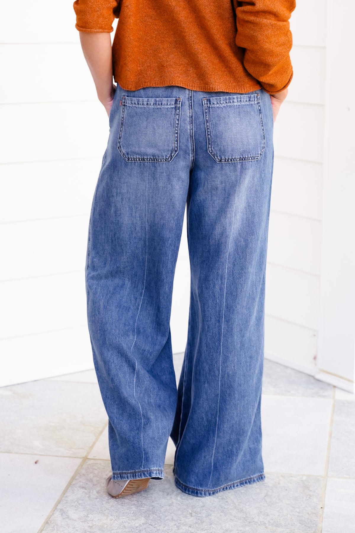 Judy Blue High Rise Dark Wash Elastic Waistband Featherweight Palazzo Jeans - Freckled Poppy