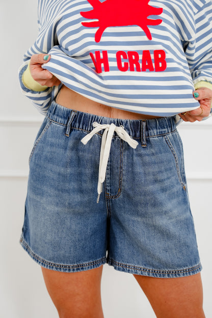 Judy Blue Medium Wash Featherweight Baggy Shorts - Freckled Poppy