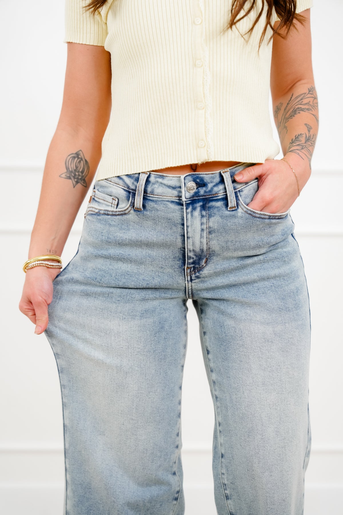 Judy Blue Mid Rise Medium Wash Cropped Wide Leg Jeans - Freckled Poppy