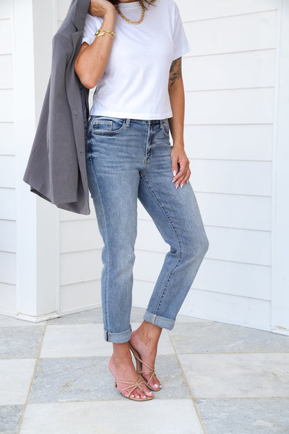 Judy Blue Work From Home Mid Rise Bleach Washed Boyfriends - Freckled Poppy