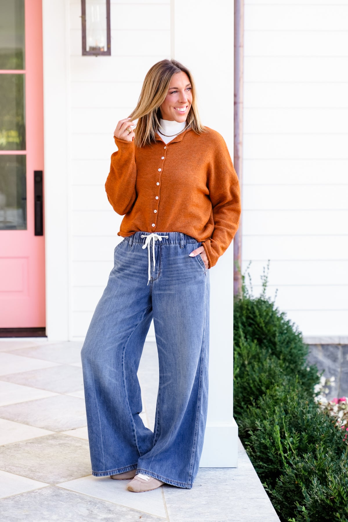 Judy Blue High Rise Dark Wash Elastic Waistband Featherweight Palazzo Jeans - Freckled Poppy