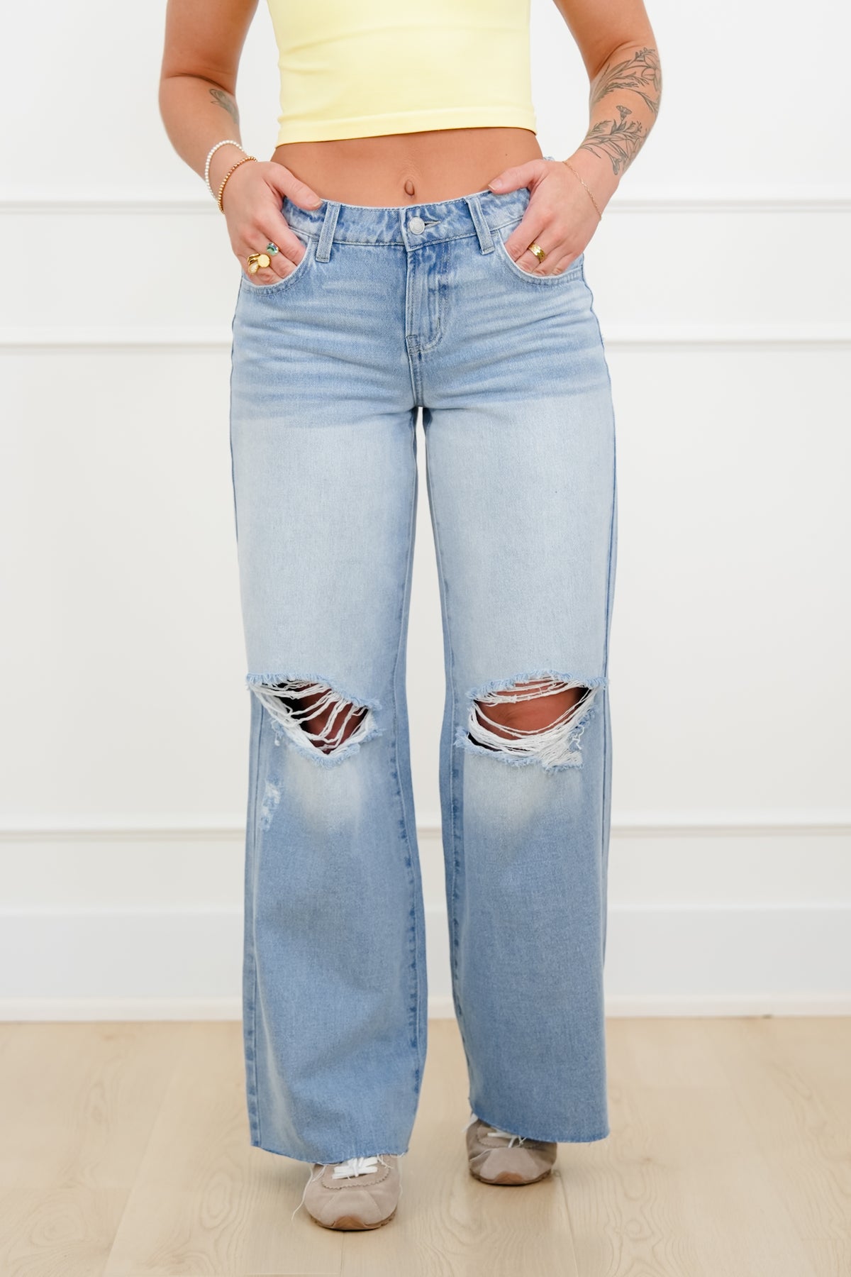 Cello Low Rise Light Wash Distressed Wide Leg Jeans - Freckled Poppy