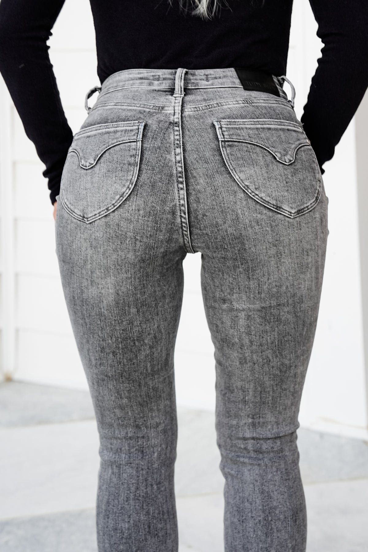 Judy Blue Smoke Show Mid Rise Grey Tummy Control Skinny Jeans with Shield Pockets - Freckled Poppy