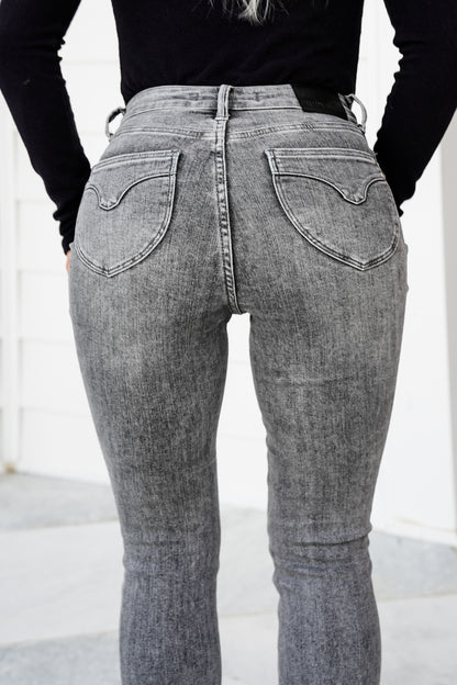 Judy Blue Smoke Show Mid Rise Grey Tummy Control Skinny Jeans with Shield Pockets - Freckled Poppy