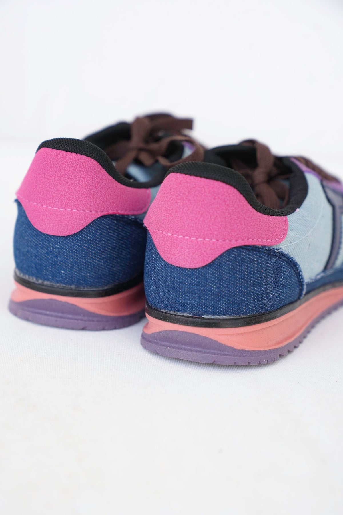 Vintage Retro Running Sneaker - Freckled Poppy