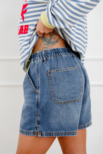 Judy Blue Medium Wash Featherweight Baggy Shorts - Freckled Poppy