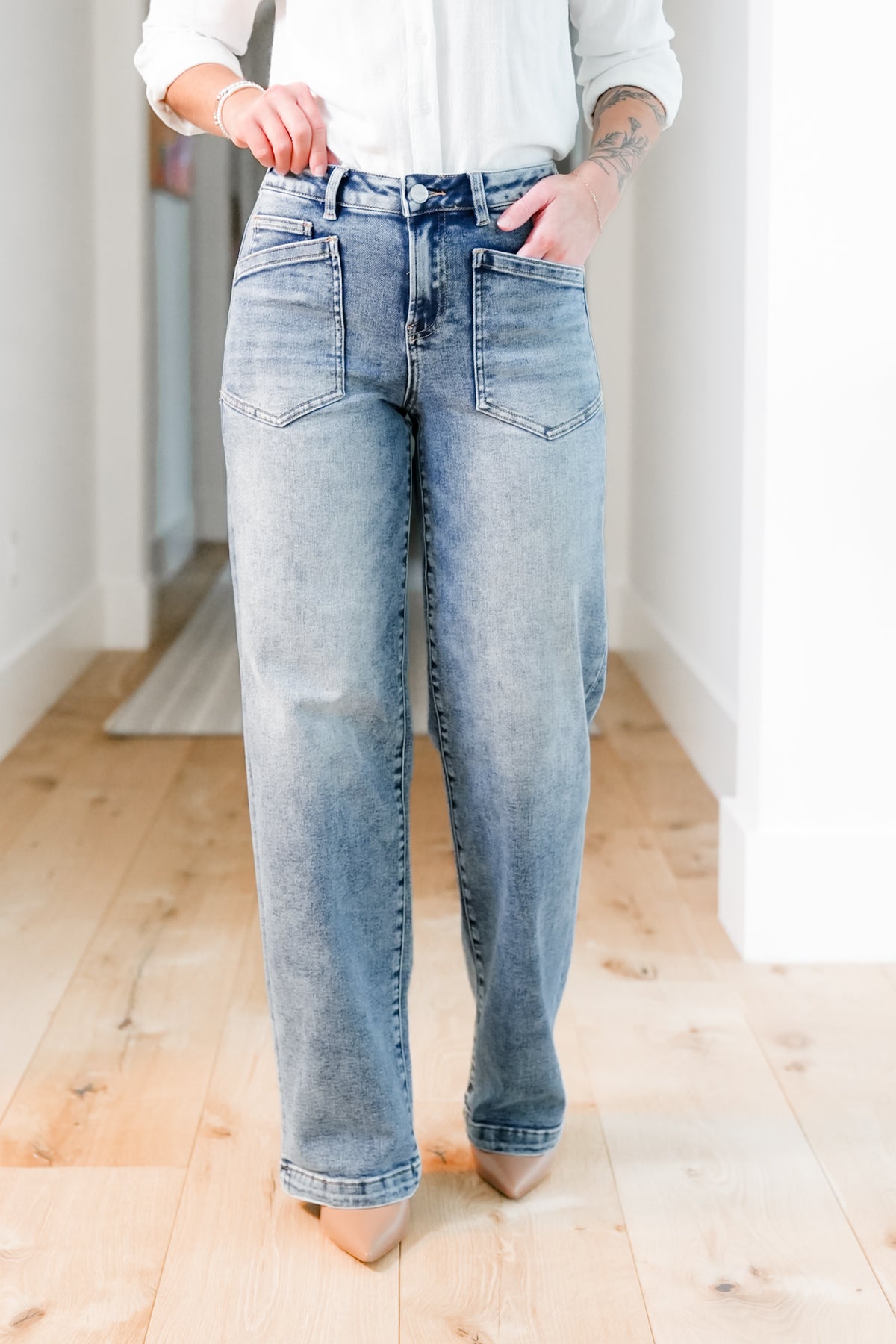 Risen Mid Rise Medium Wash Relaxed Fit Baggy Jeans with Patch Pockets - Freckled Poppy