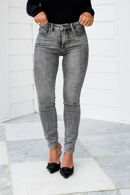 Judy Blue Smoke Show Mid Rise Grey Tummy Control Skinny Jeans with Shield Pockets - Freckled Poppy