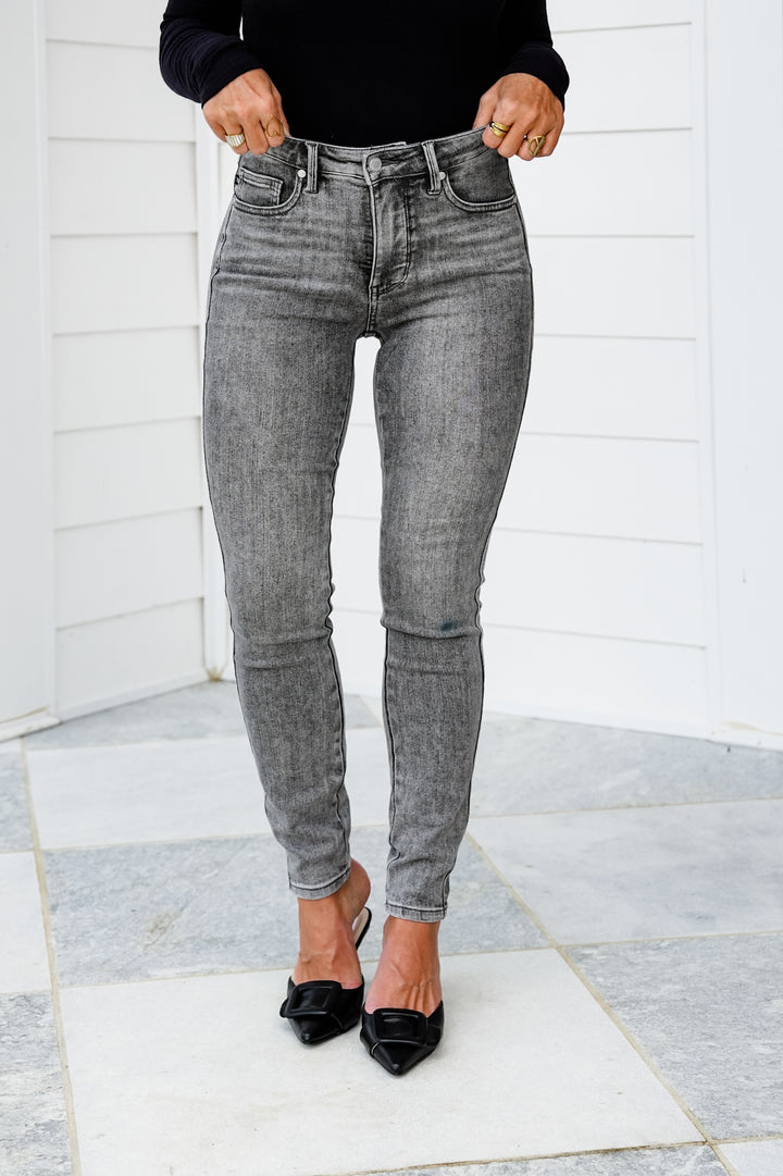 Judy Blue Smoke Show Mid Rise Grey Tummy Control Skinny Jeans with Shield Pockets - Freckled Poppy
