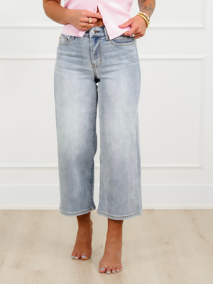 Judy Blue Mid Rise Light Wash Cropped Wide Leg Jeans - Freckled Poppy