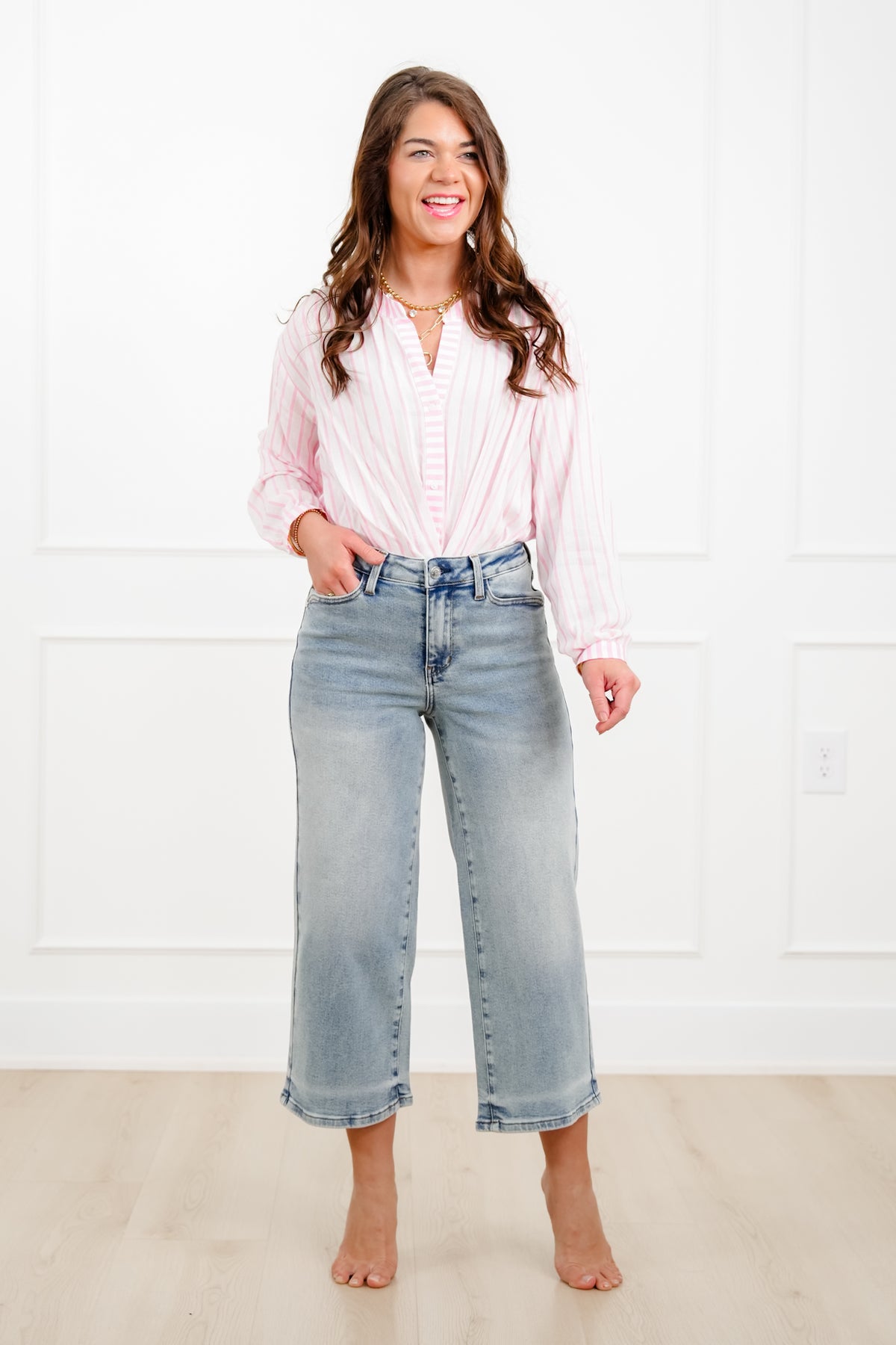 Judy Blue Mid Rise Medium Wash Cropped Wide Leg Jeans - Freckled Poppy