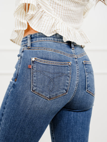 Judy Blue Mid Rise Medium Wash Capri Jeans - Freckled Poppy