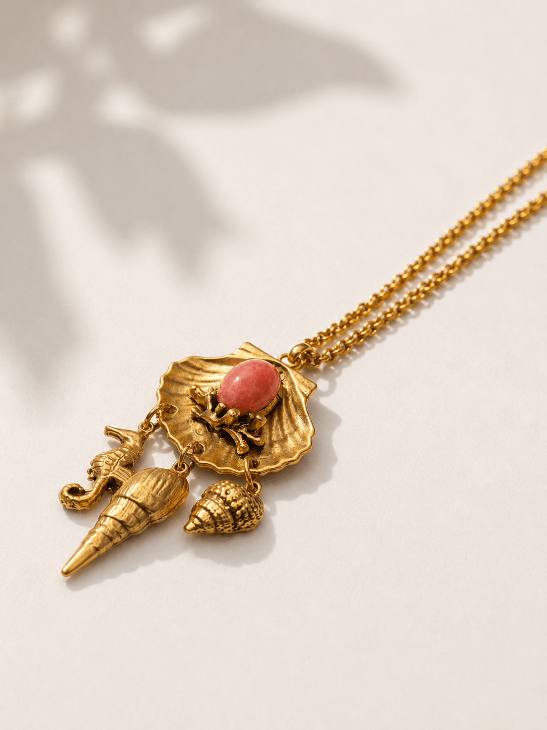 Yochi Beach Necklace - Freckled Poppy