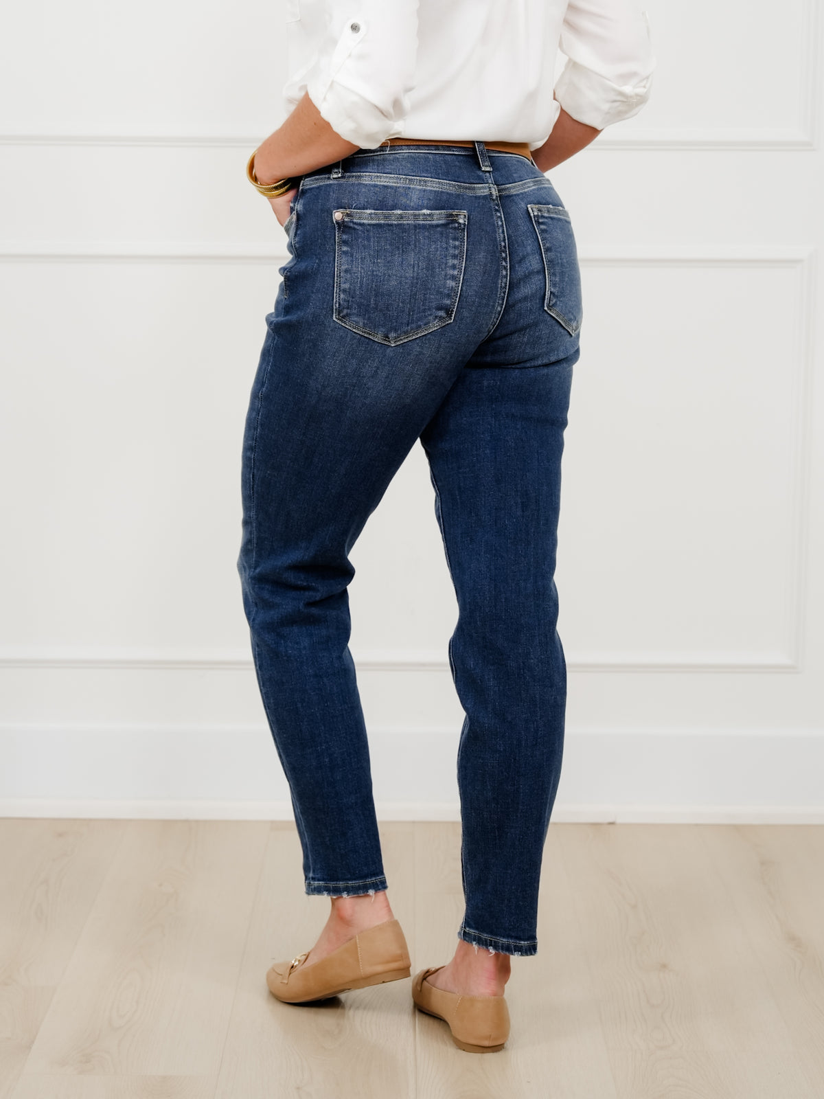 Restock! Judy Blue My Favorite Boyfriend Mid-Rise Dark Wash Non Distressed Cuffed Boyfriend Jeans - Freckled Poppy