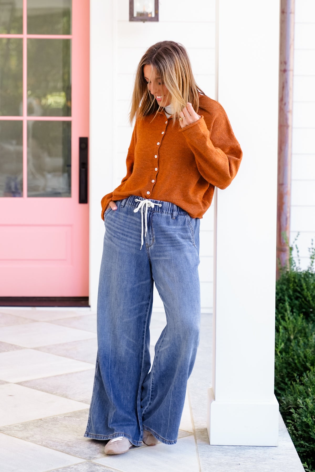 Judy Blue High Rise Dark Wash Elastic Waistband Featherweight Palazzo Jeans - Freckled Poppy