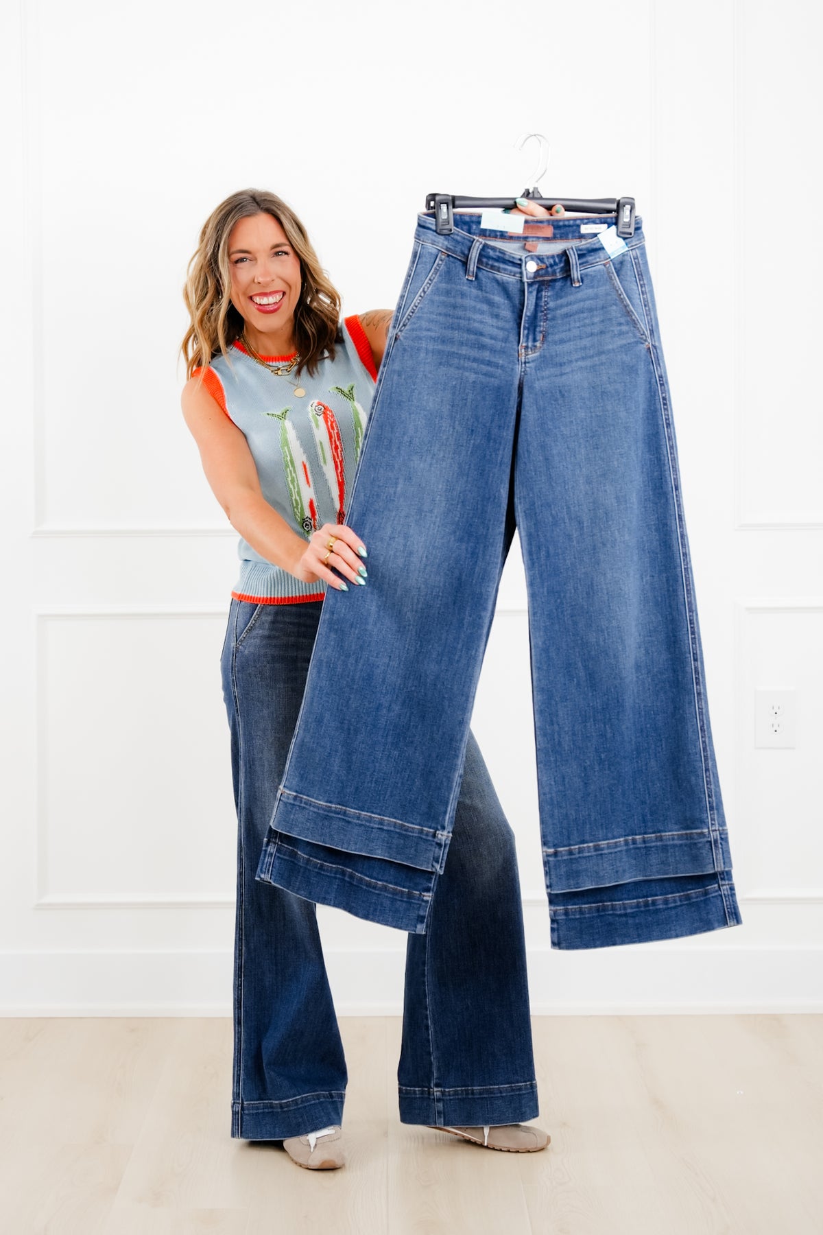 Judy Blue The Rory Petite/Reg Mid Rise Dark Wash Retro Wide Leg Trouser Jeans - Freckled Poppy