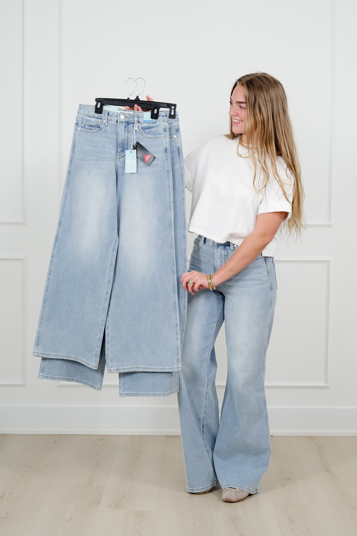 Judy Blue Secret Sauce 2.0 High Rise Light Wash Petite/Reg Tummy Control Retro Wide Leg Jeans - Freckled Poppy