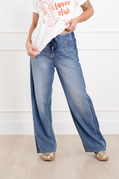 Judy Blue The Danielle High Rise Medium Wash featherweight Wilhelmina Elastic Waistband with Side Panels - Freckled Poppy