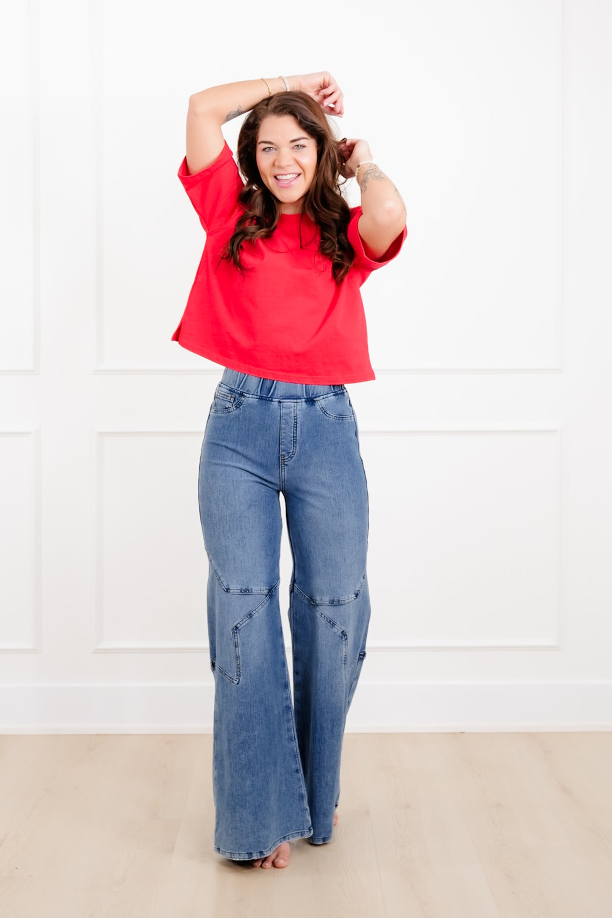 Plus/Reg Saige High Rise Medium Wash Pull On Star Wide Leg Knit Jeans - Freckled Poppy