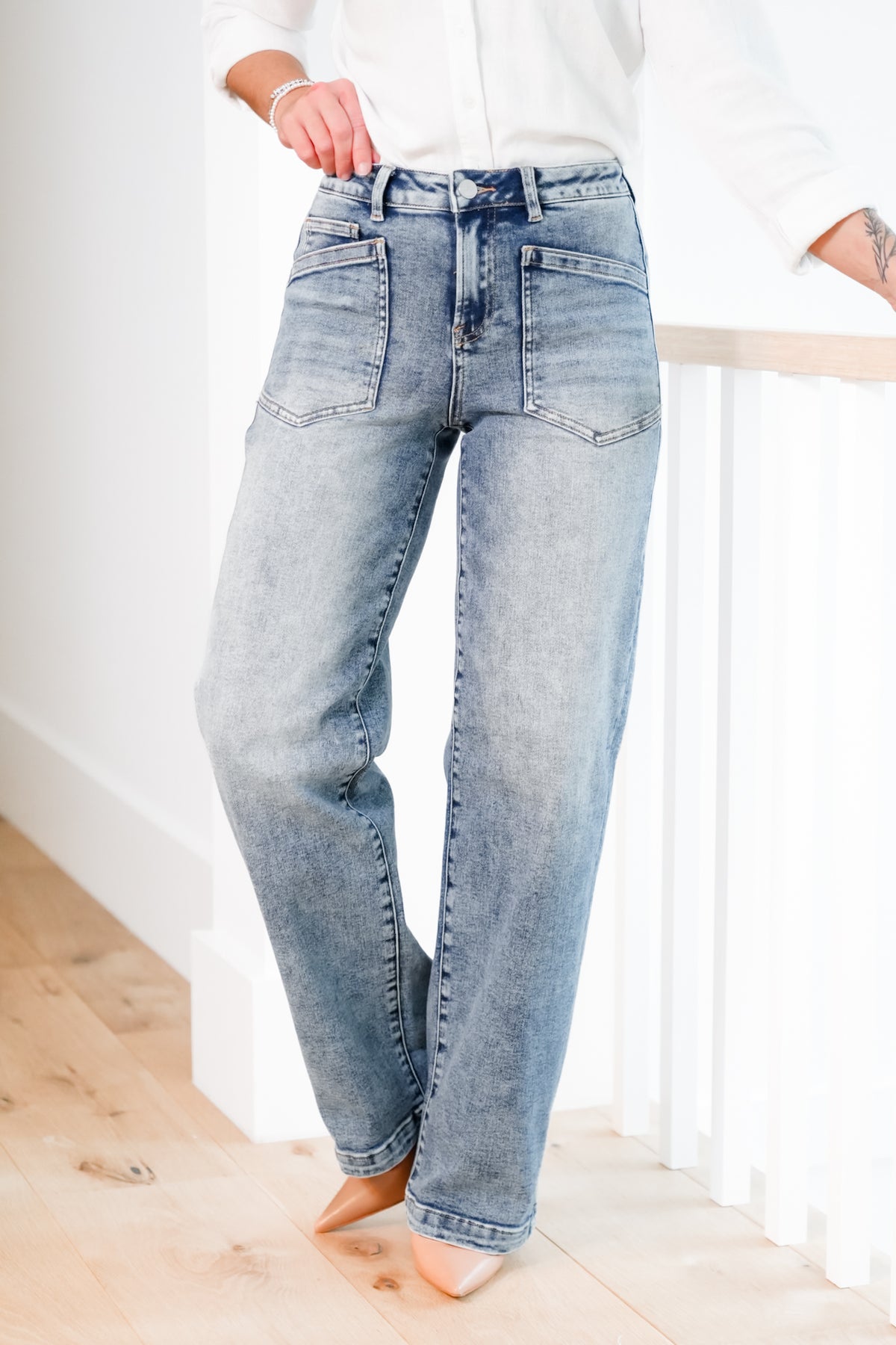 Risen Mid Rise Medium Wash Relaxed Fit Baggy Jeans with Patch Pockets - Freckled Poppy