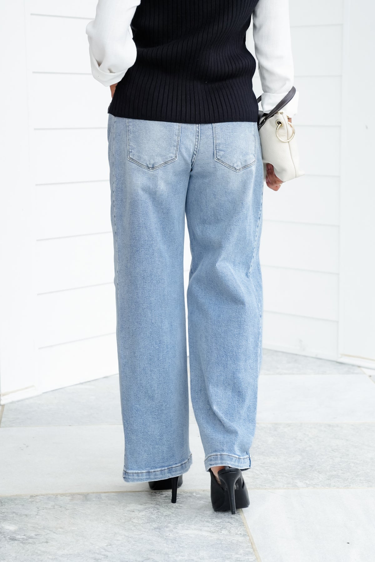 Risen Mid Rise Medium Wash Wide Leg Jeans with Leg Snap For Barrel Fit - Freckled Poppy