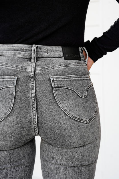 Judy Blue Smoke Show Mid Rise Grey Tummy Control Skinny Jeans with Shield Pockets - Freckled Poppy