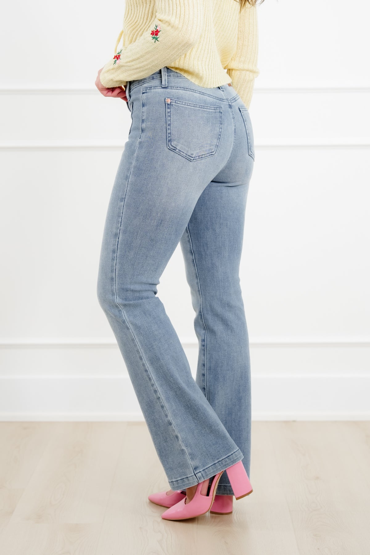 Judy Blue Sunday Stroll Mid Rise Medium Wash Bootcut Jeans with Front Patch Pockets - Freckled Poppy