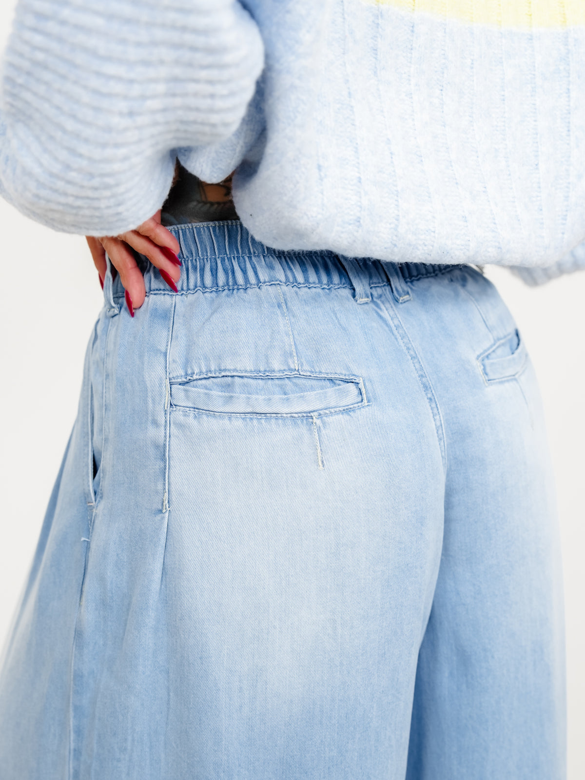 Light Wash Wide Leg Pleated Pants - Freckled Poppy