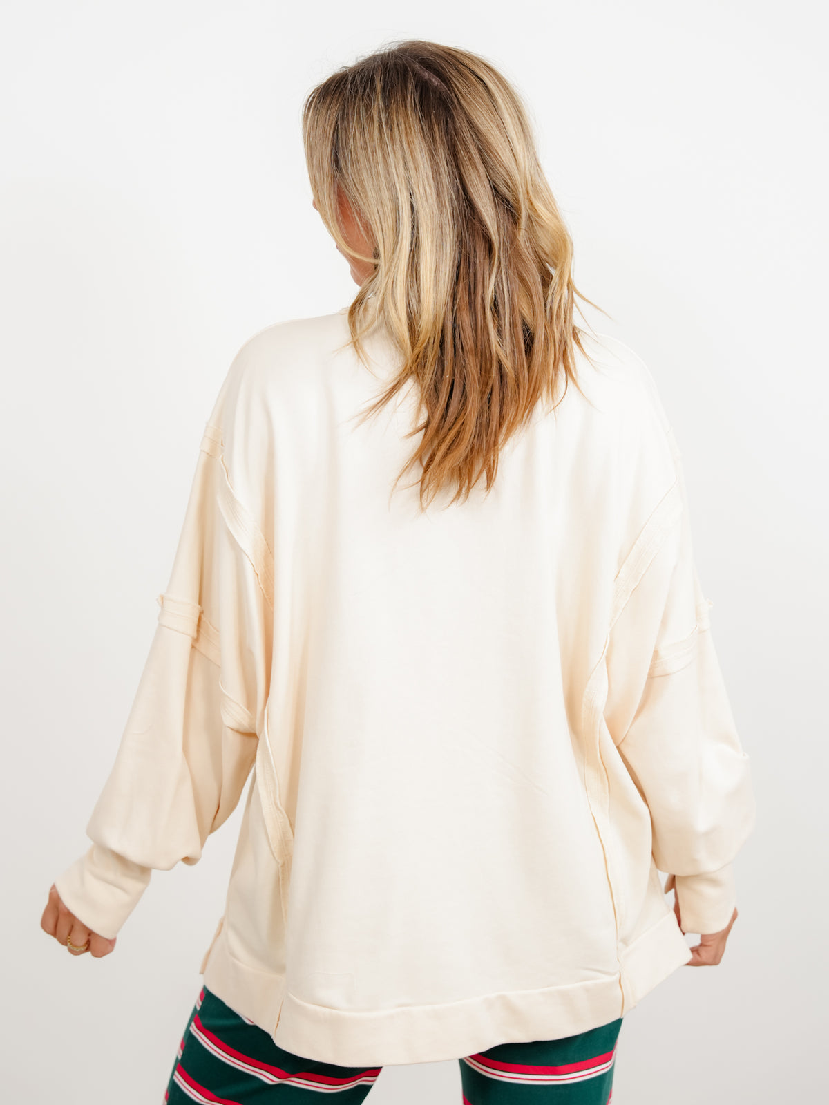 Long Sleeve Crew Neck Christmas Patch Pullover Sweatshirt