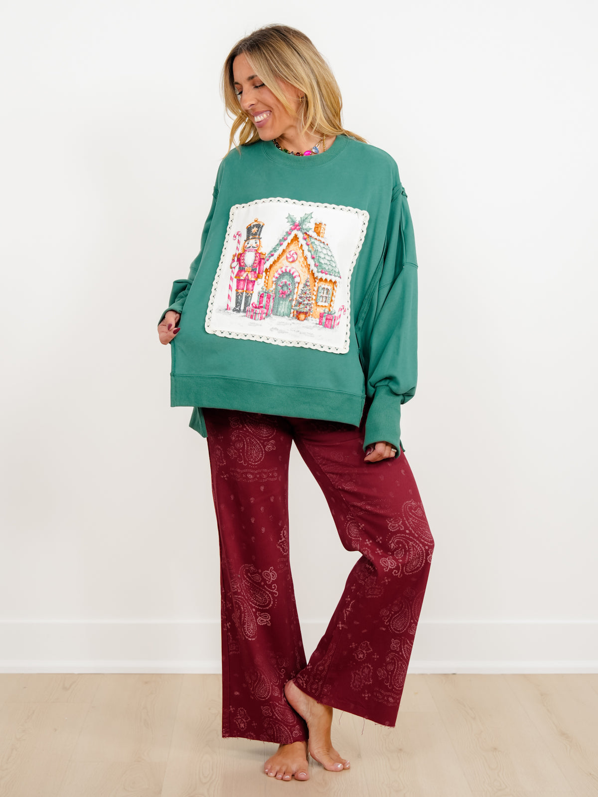 Long Sleeve Nutcracker Pullover Sweatshirt - Freckled Poppy