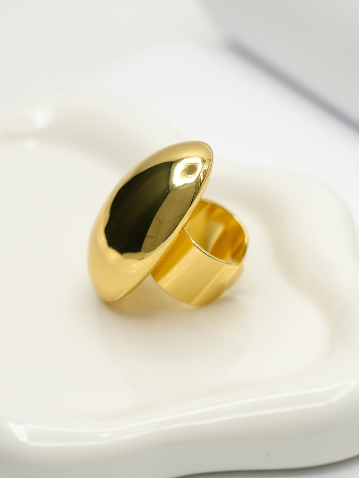 Large Oval Ring - Freckled Poppy