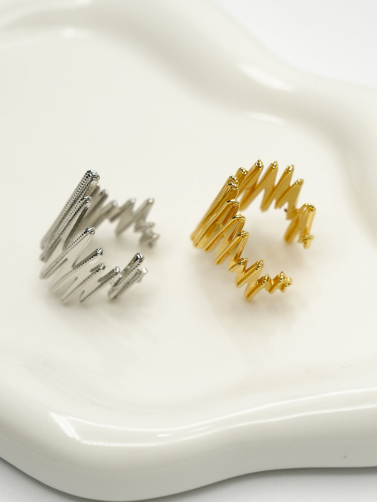 ZigZag Ring - Freckled Poppy