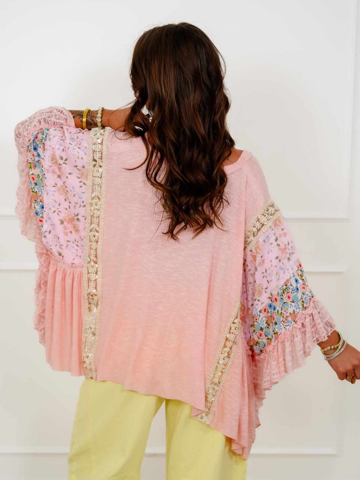 POL Ribbed V Neck Kimono Top with Floral Print - Freckled Poppy