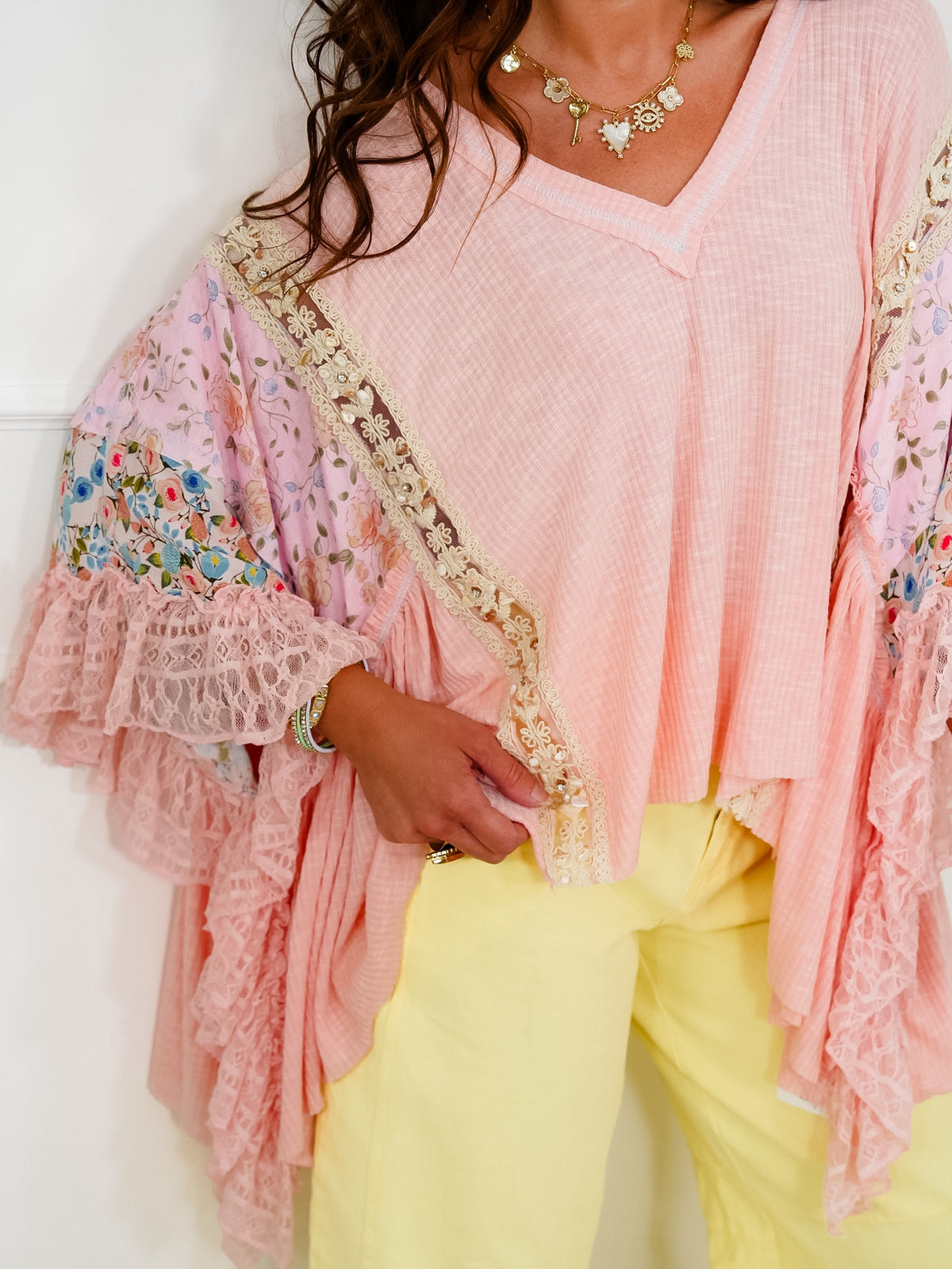 POL Ribbed V Neck Kimono Top with Floral Print - Freckled Poppy