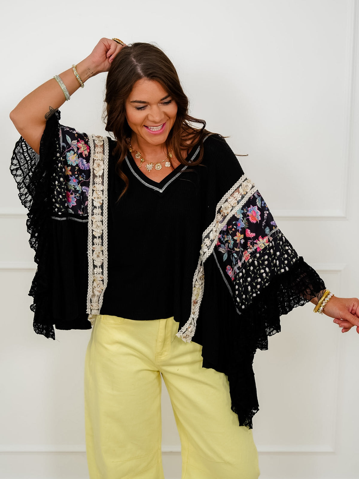 POL Ribbed V Neck Kimono Top with Floral Print - Freckled Poppy