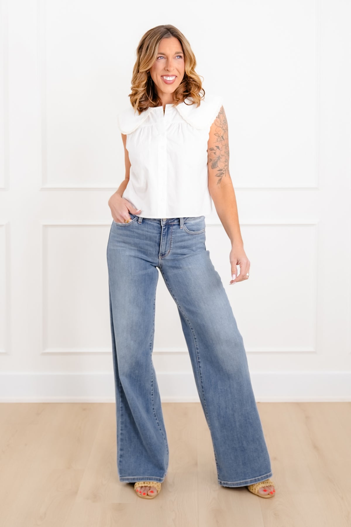 White Sleeveless Button Down Blouse with Peter Pan Collar - Freckled Poppy