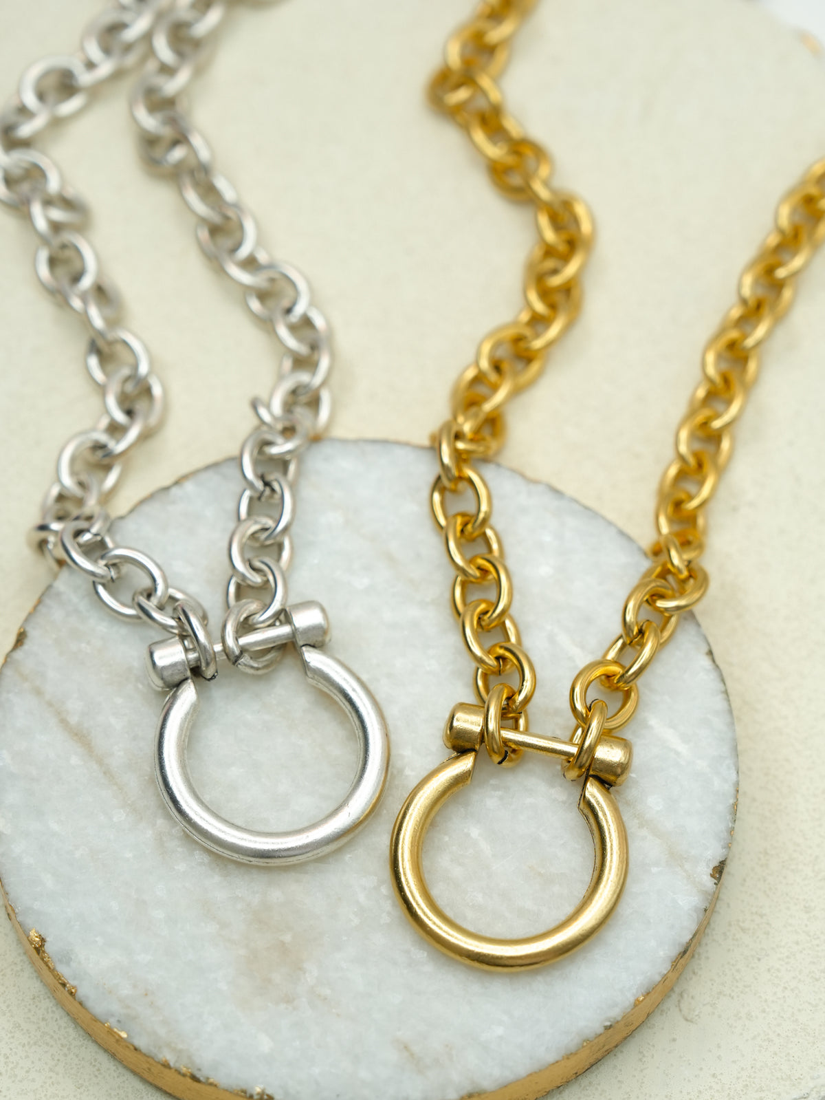 Yochi Sable Circular Drop Pendant Necklace - Freckled Poppy