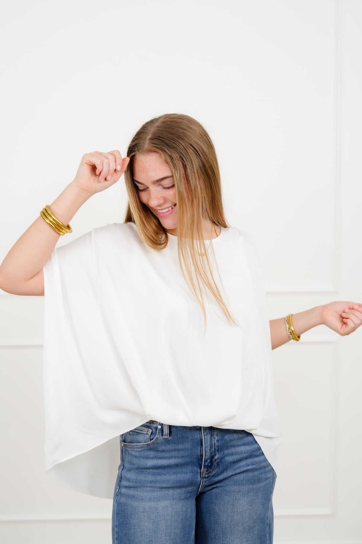 Plus/Reg White Short Sleeve Round Neck Top - Freckled Poppy
