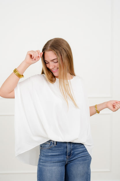 Plus/Reg White Short Sleeve Round Neck Top - Freckled Poppy