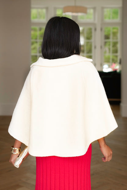 Plus/Reg Sleeveless Snap Button Cape - Freckled Poppy