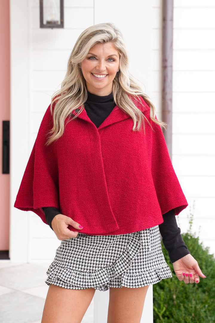 Plus/Reg Sleeveless Snap Button Cape - Freckled Poppy
