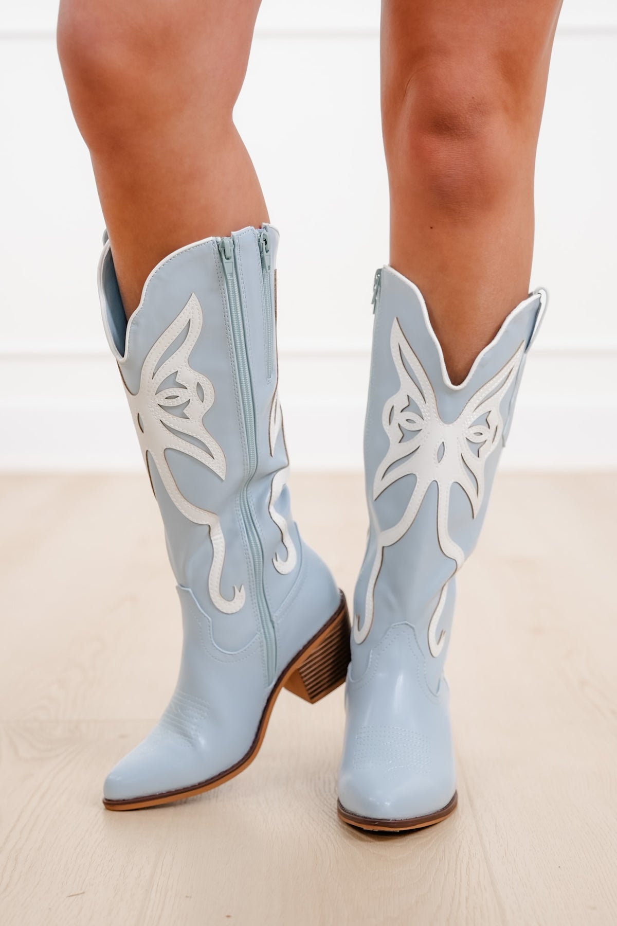 Retro Cowboy Boot with Contrast Embroidery - Freckled Poppy