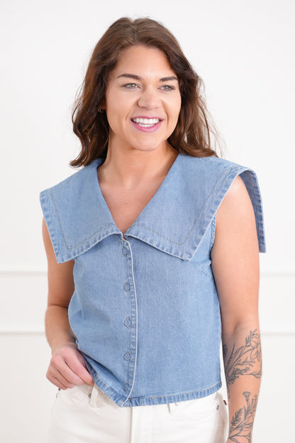 Plus/Reg Sleeveless Button Up Vest with Collar - Freckled Poppy