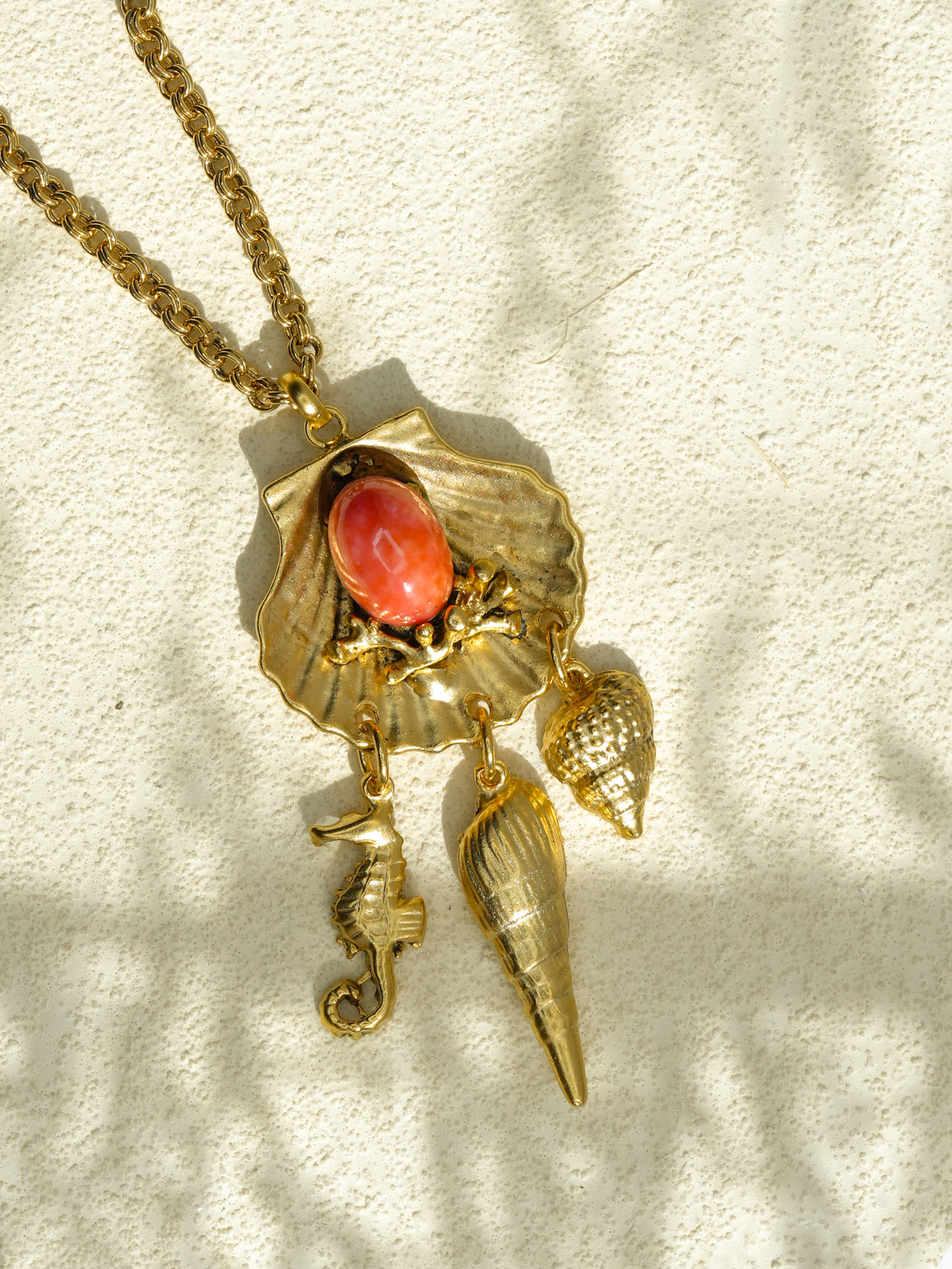 Yochi Beach Necklace - Freckled Poppy