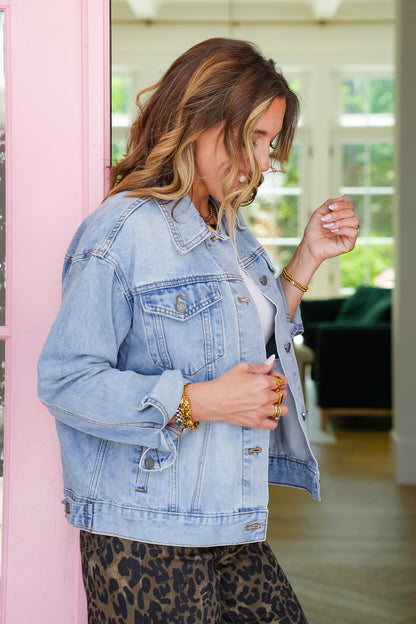 Veveret Light Wash Long Sleeve Truckers Jacket - Freckled Poppy